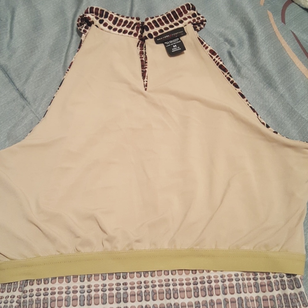New York&Company halter neck top. - Picture 5 of 8